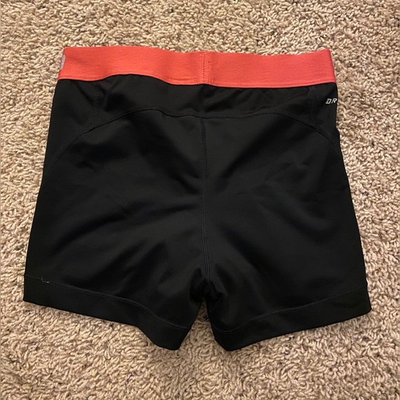 Nike Dri-Fit Shorts - Picture 2 of 3
